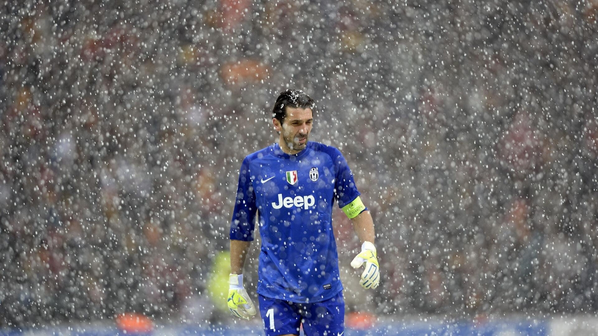 开云电竞赛事-男子200自德国游出近十年最佳，德国小哥游中国06